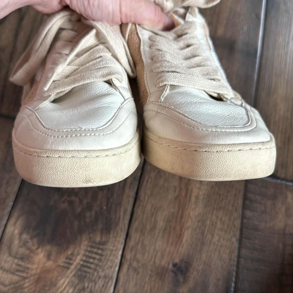 Oasis Society‎ star Sneakers Size 8
